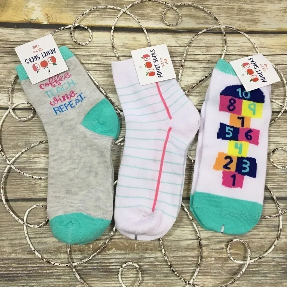 🦩 Socks for Teacher, School, Teachers Aide gift‎ present